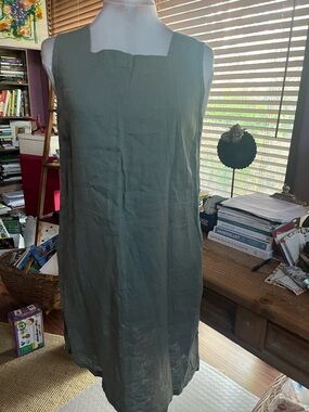 Flax Olive Green Sleeveless Linen Mini Dress